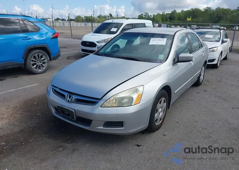 2007 Honda Accord 2.4 Lx z USA, uszkodzony, nr VIN 1HGCM56467A148202
